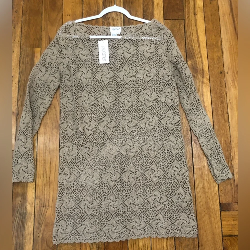 Tunic - Picture 9 of 12